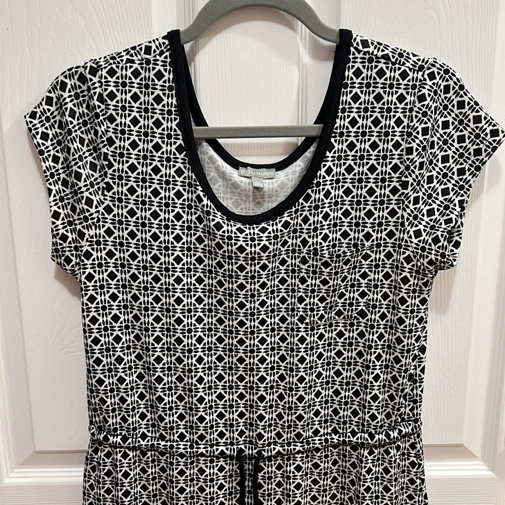 T by Talbots dress size medium petite - Picture 2 of 9